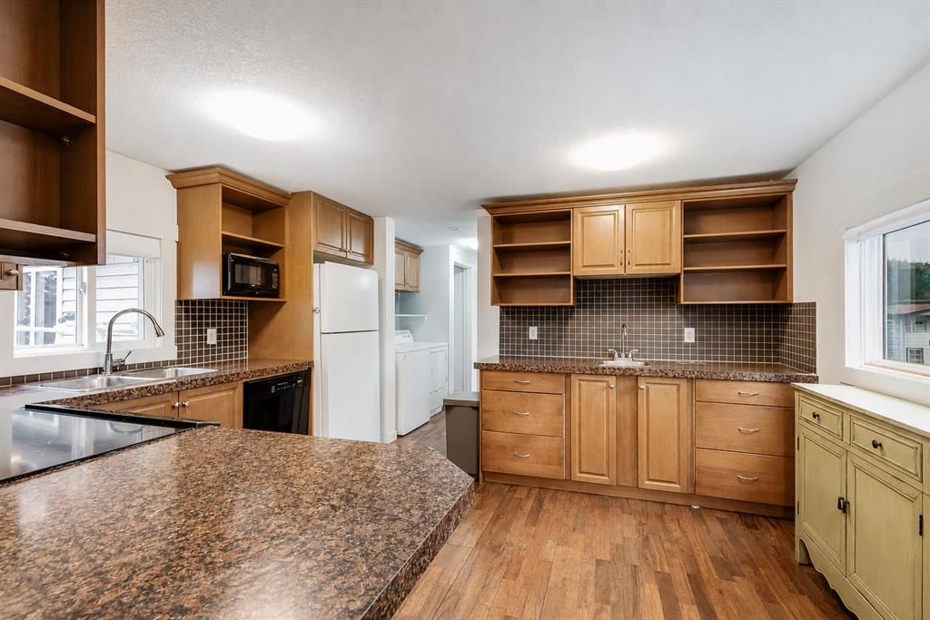 56 Spring Dale Circle SE, Airdrie — photo 3 of 22