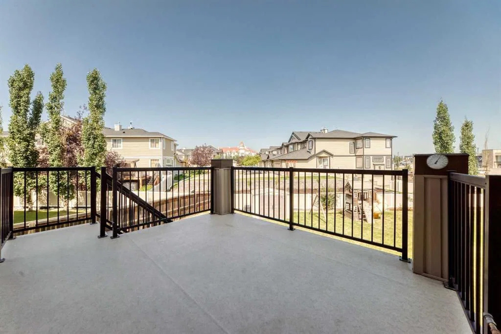 214 Royal Birch Heath NW, Calgary — photo 5 of 37