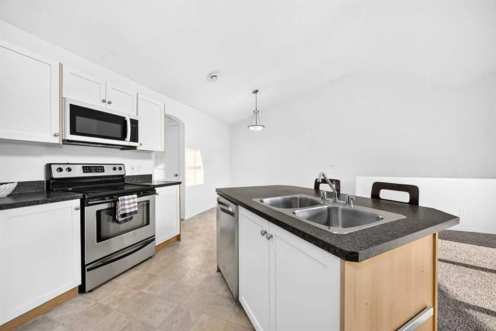 203, 70 Panatella Landing NW, Calgary — photo 4 of 24