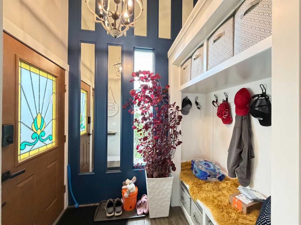 151 Sandstone Place NW, Calgary — photo 4 of 50
