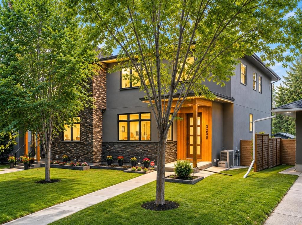 3208 Kilkenny Road SW, Calgary — main listing photo