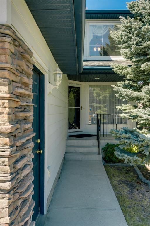 83 Panorama Hills Close NW, Calgary — photo 3 of 49