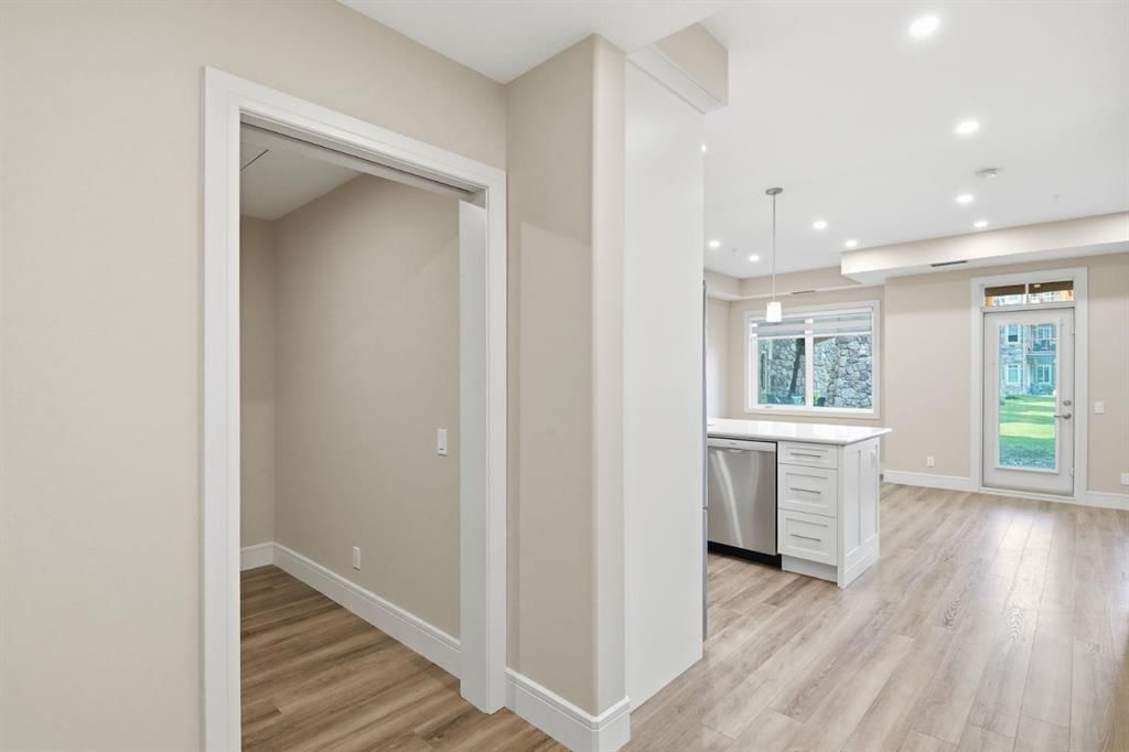 2146, 2330 Fish Creek Boulevard SW, Calgary — photo 3 of 48