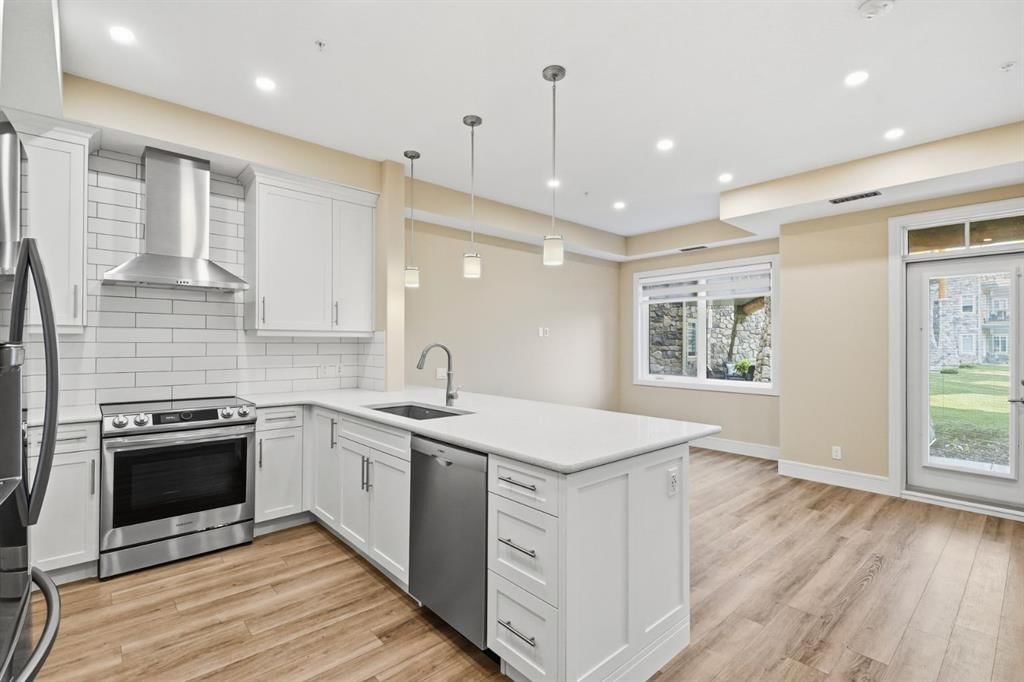 2146, 2330 Fish Creek Boulevard SW, Calgary — photo 5 of 48