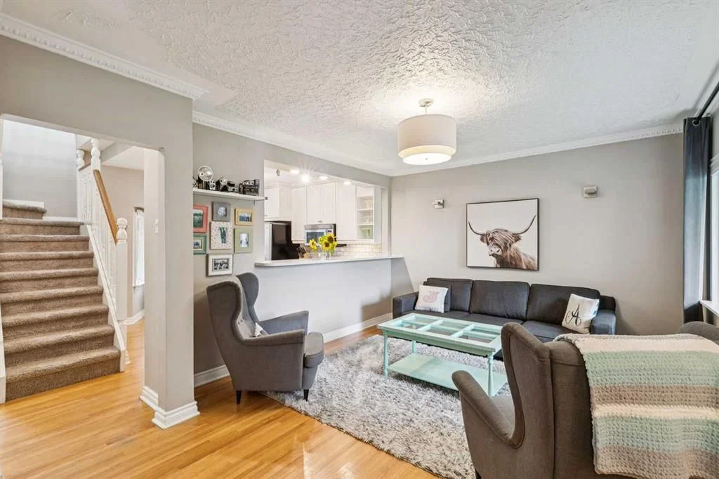 2027 4 Avenue NW, Calgary — photo 4 of 45