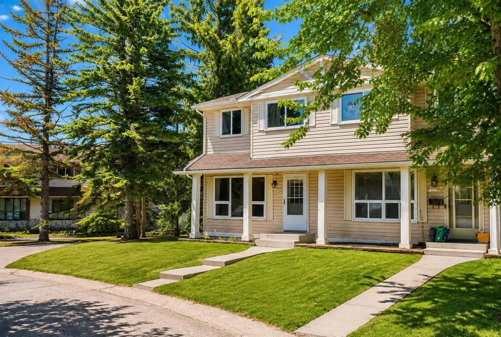 174 Woodmont Terrace SW, Calgary — main listing photo