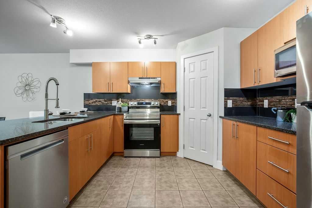 104, 1724 26 Avenue SW, Calgary — photo 5 of 28