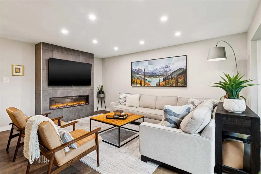 5327 17 Avenue SW, Calgary — photo 3 of 41