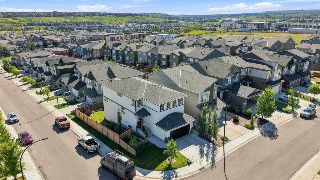77 Sage Bluff Manor NW, Calgary — photo 4 of 40