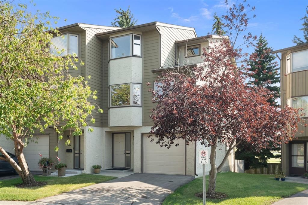 140 Glamis Terrace SW, Calgary — main listing photo