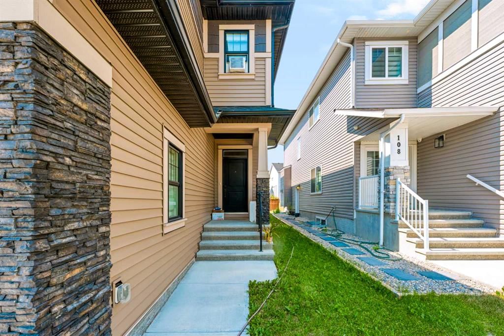 104 Sandpiper Landing, Chestermere — photo 2 of 49