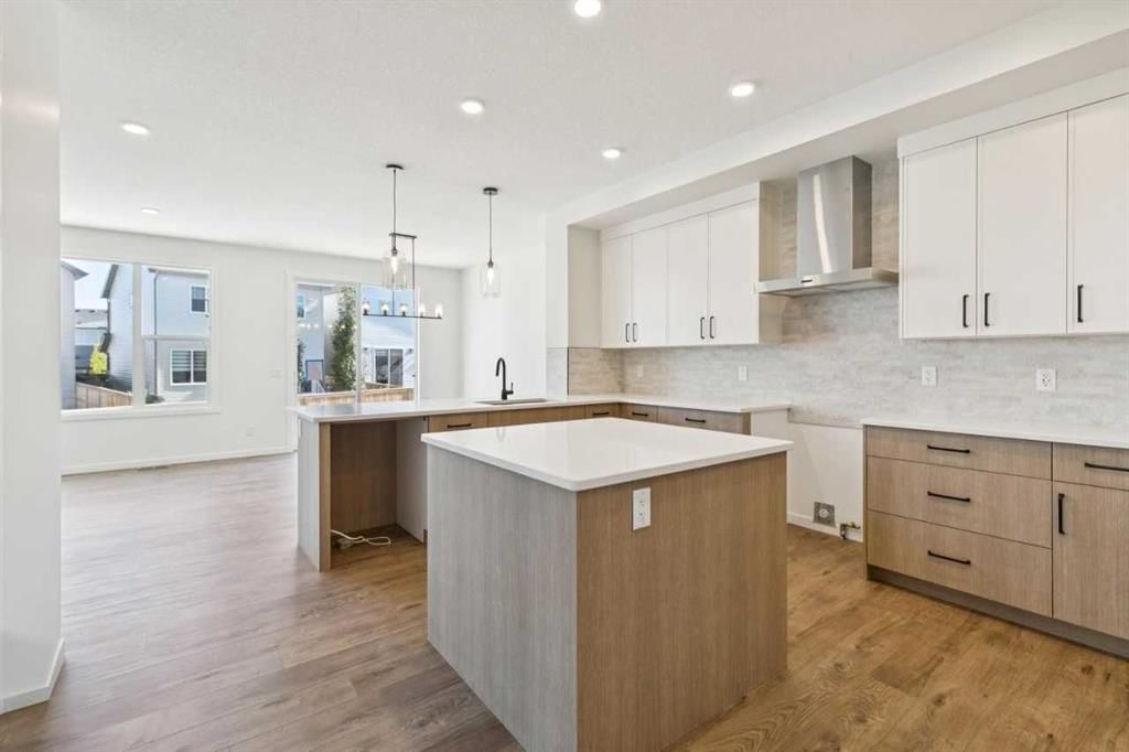 126 Walgrove Bay SE, Calgary — photo 5 of 50