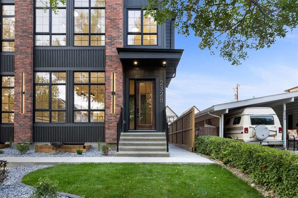 2328 54 Avenue SW, Calgary — main listing photo