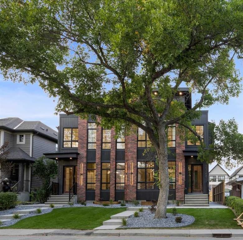 2328 54 Avenue SW, Calgary — photo 3 of 45