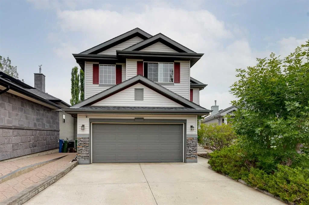 32 Valley Crest Gardens NW, Calgary — photo 3 of 49