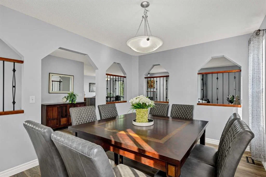 32 Valley Crest Gardens NW, Calgary — photo 5 of 49