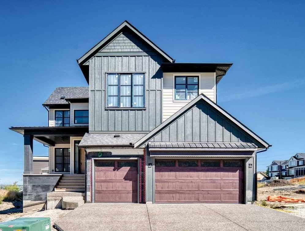 83 Crestridge Heights SW, Calgary — main listing photo