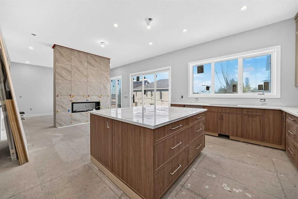 83 Crestridge Heights SW, Calgary — photo 5 of 29