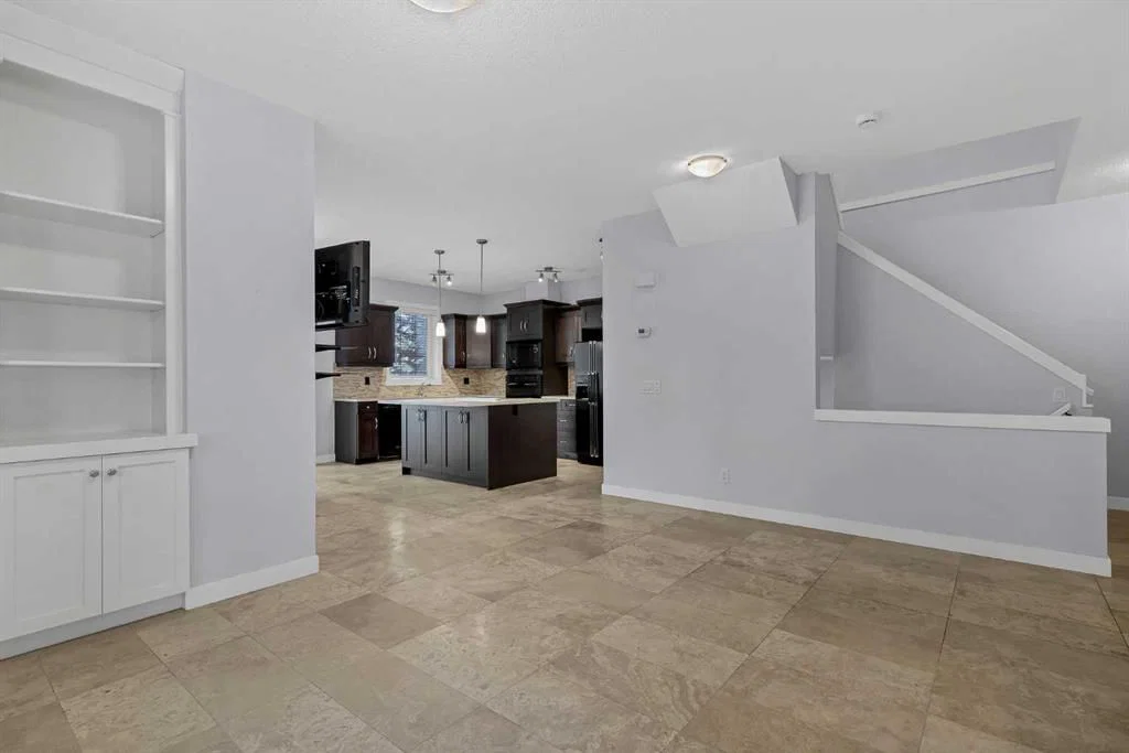 37 Cranleigh Heath SE, Calgary — photo 5 of 39