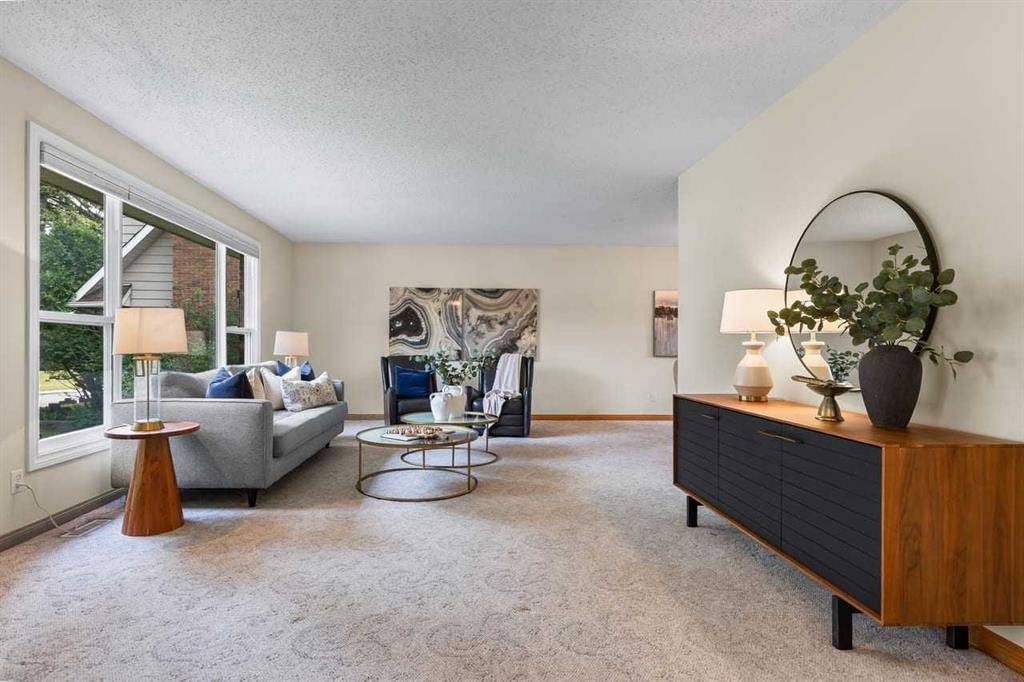 92 Canova Road SW, Calgary — photo 3 of 50