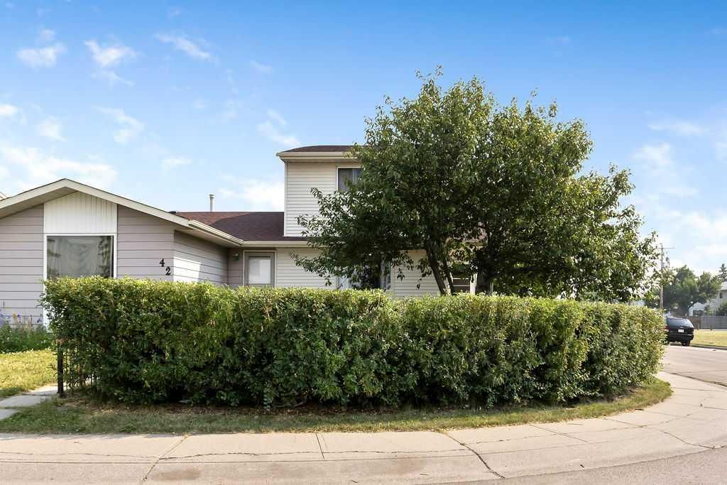 44 Falwood Crescent NE, Calgary — main listing photo
