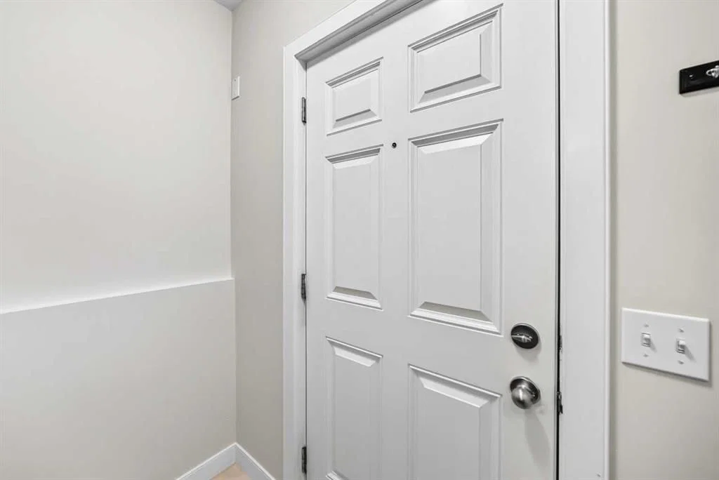 86 Pantego Lane NW, Calgary — photo 4 of 47