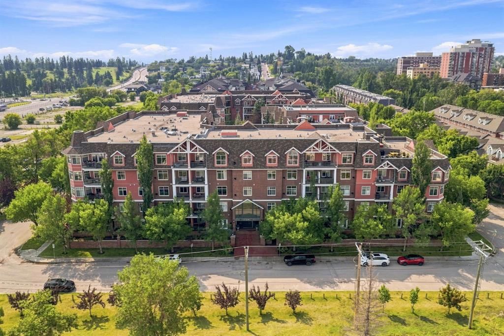 209, 59 22 Avenue SW, Calgary — main listing photo