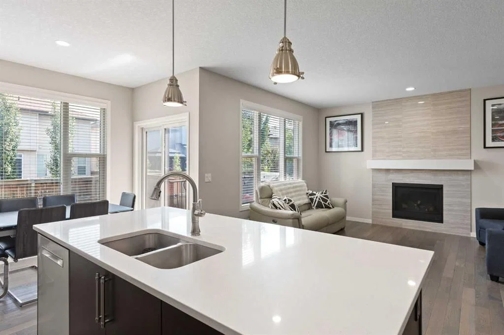 39 Brightoncrest Point SE, Calgary — photo 5 of 43