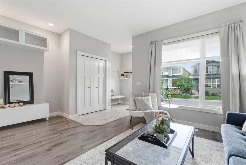 21 Howse Street NE, Calgary — photo 2 of 47