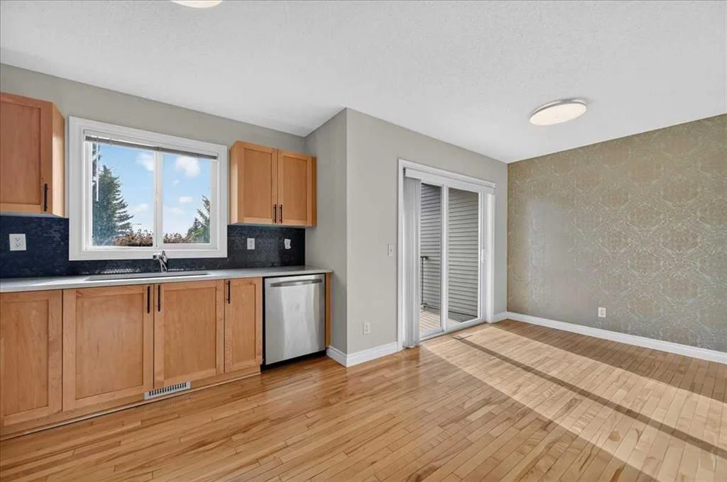 86 Cedarwood Lane SW, Calgary — photo 4 of 24