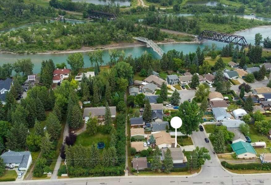 198 Bow Green Crescent NW, Calgary — photo 4 of 41