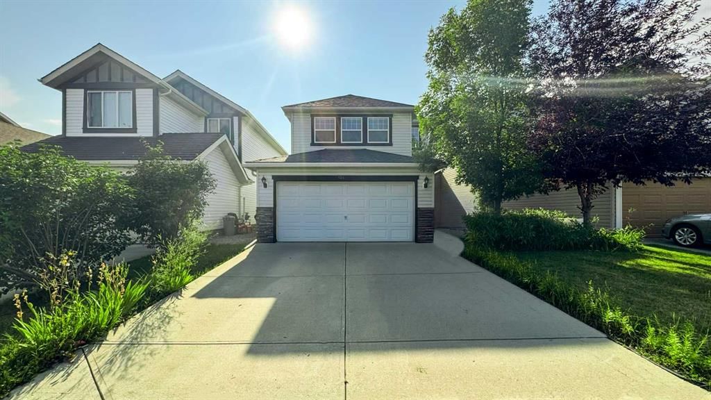 124 Everglen Way SW, Calgary — main listing photo