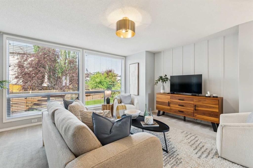 258 West Ranch Place SW, Calgary — photo 3 of 44