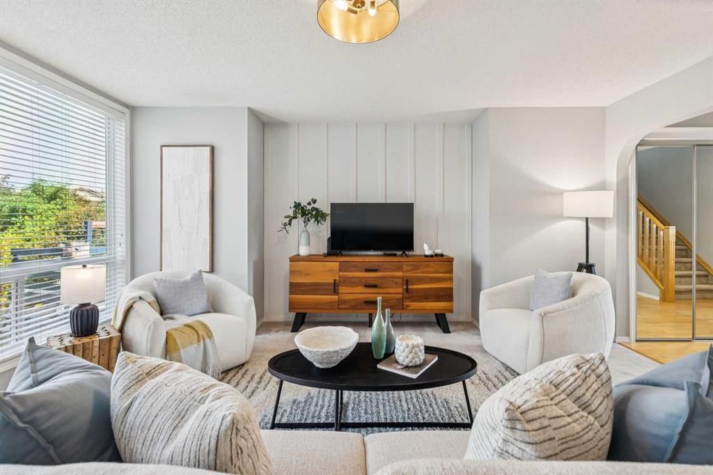 258 West Ranch Place SW, Calgary — photo 4 of 44