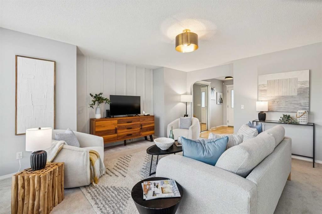 258 West Ranch Place SW, Calgary — photo 5 of 44