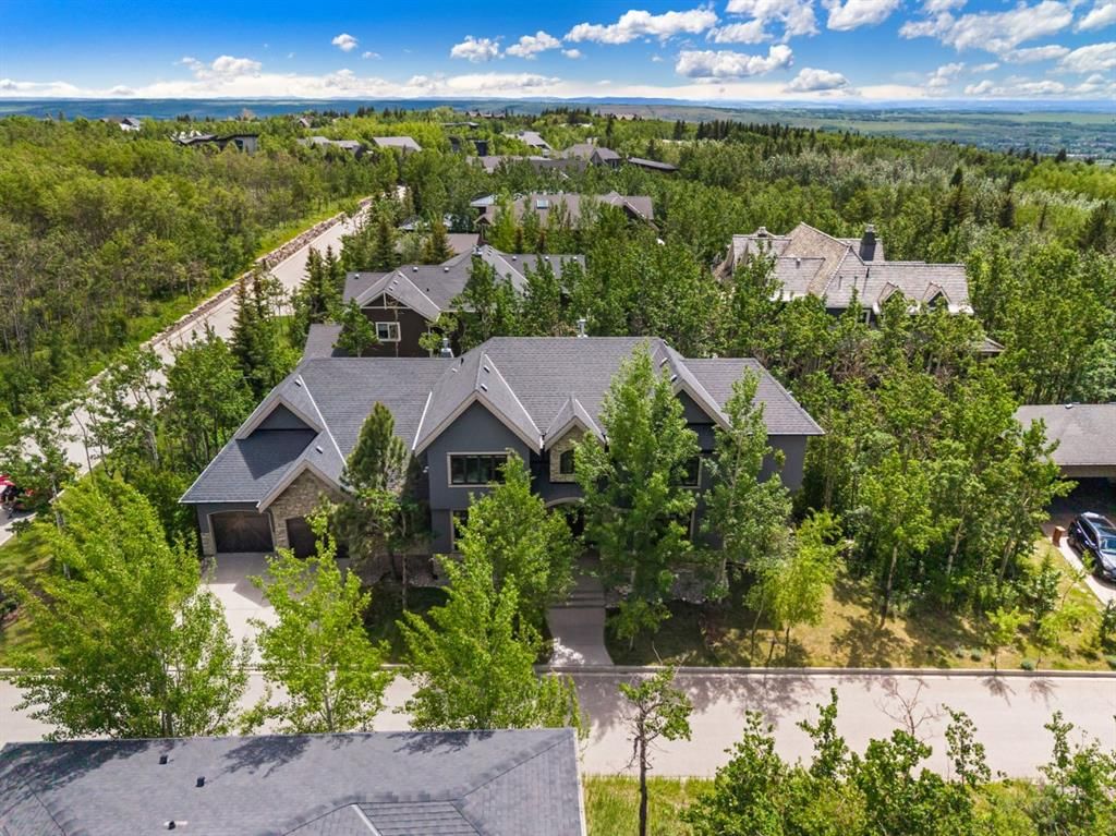 136 Posthill Drive SW, Calgary — main listing photo