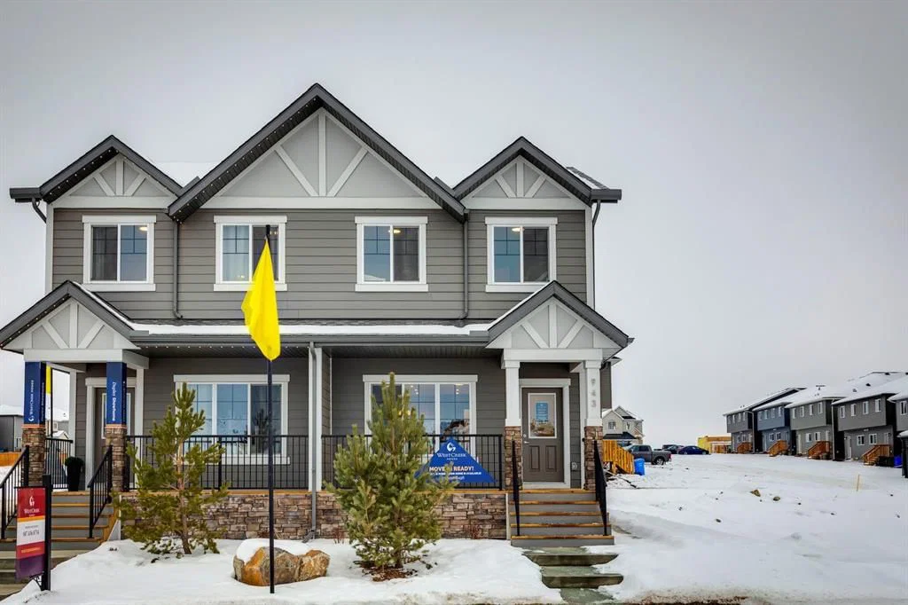 943 Legacy Circle SE, Calgary — main listing photo
