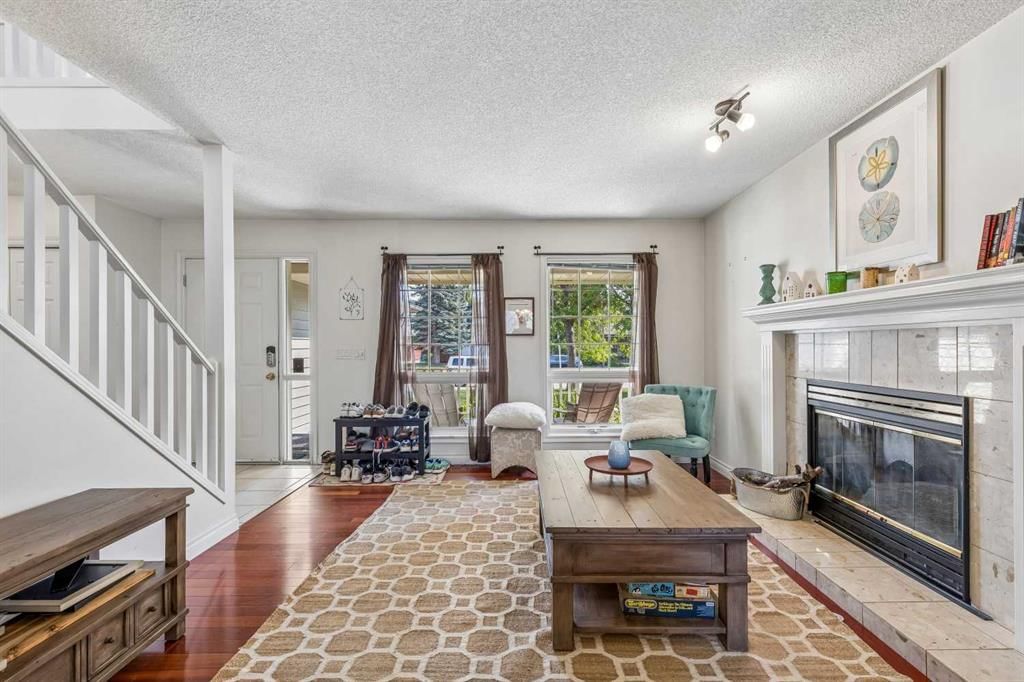 684 Sunmills Drive SE, Calgary — photo 4 of 50