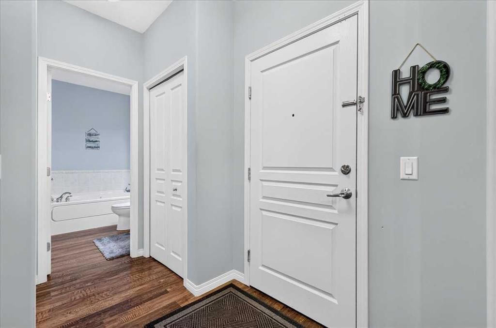 1109, Lake Fraser Green SE, Calgary — photo 2 of 45