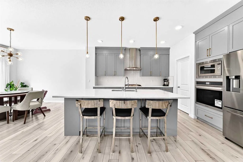105 Magnolia Manor SE, Calgary — photo 2 of 50