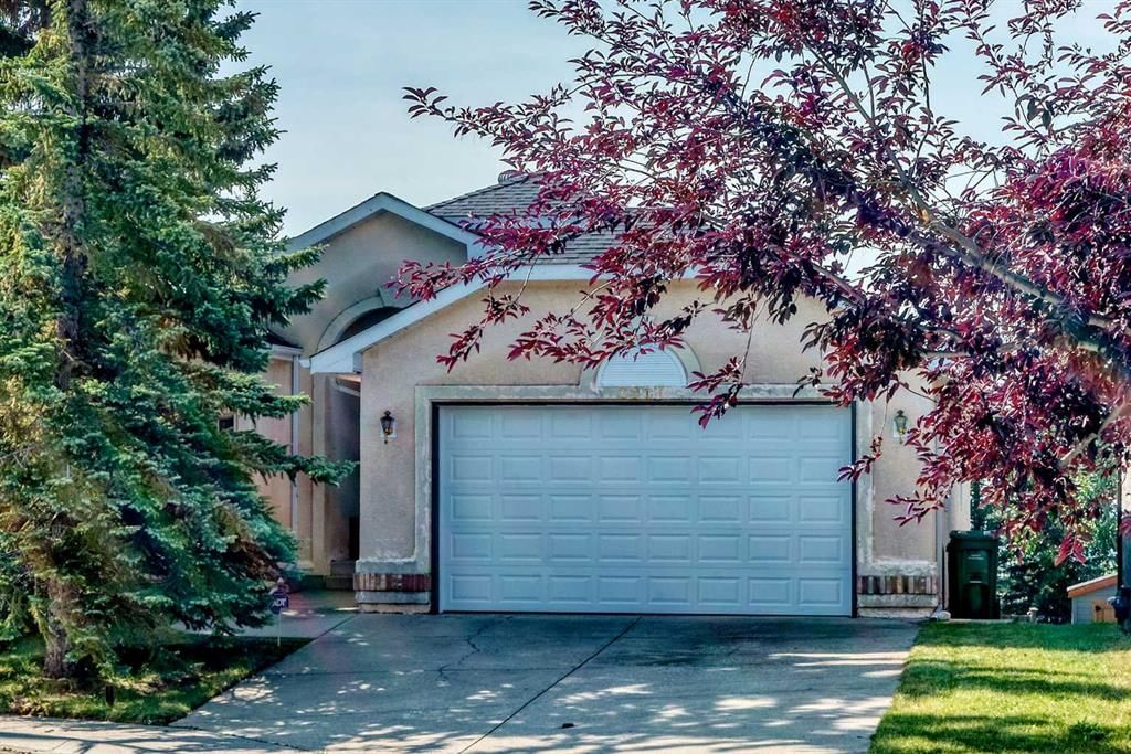 2917 Signal Hill Heights SW, Calgary — main listing photo