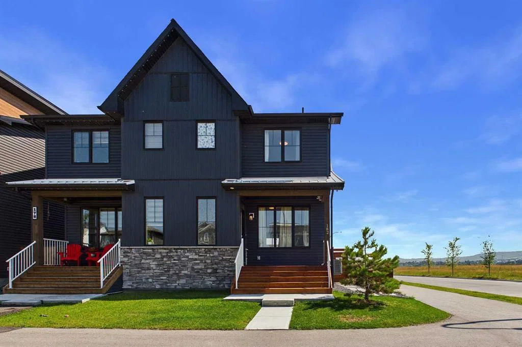 182 Rowley Gate NW, Calgary — main listing photo