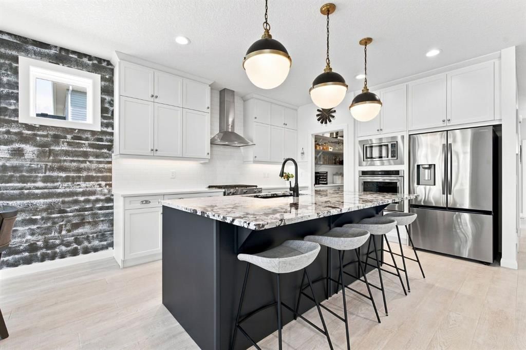 218 Boulder Creek Place, Langdon — photo 4 of 43