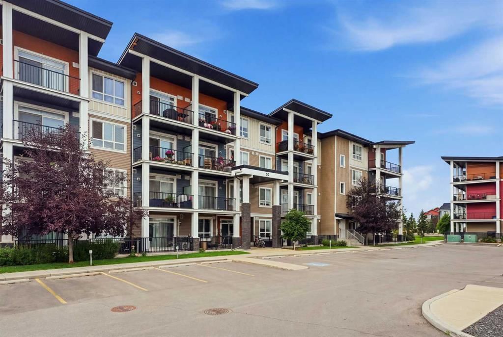 202, 30 Walgrove Walk SE, Calgary — photo 2 of 28