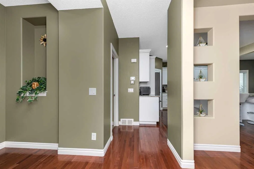 135 Kincora Drive NW, Calgary — photo 2 of 49