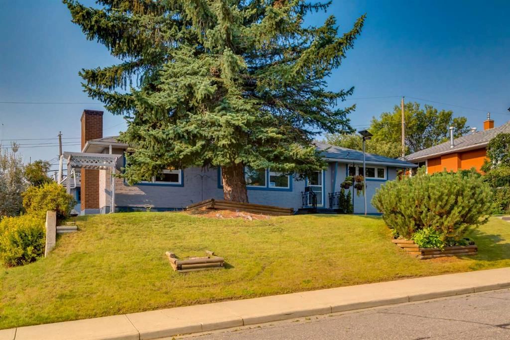 723 Trafford Drive NW, Calgary — photo 2 of 38