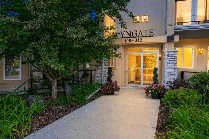 306, 2121 98 Avenue SW, Calgary — main listing photo