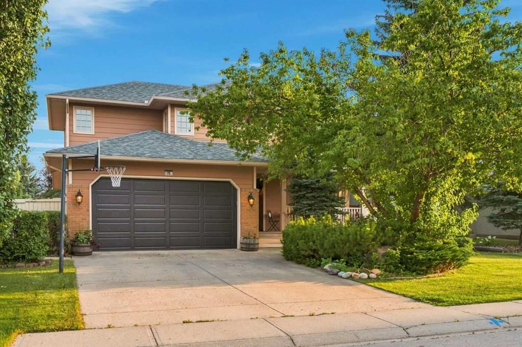 70 Sunset Way SE, Calgary — photo 4 of 50