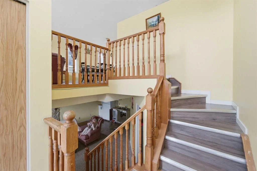 96 Falshire Close NE, Calgary — photo 4 of 41