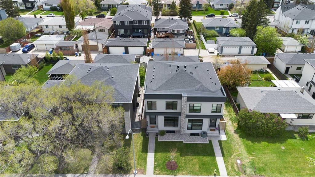 1141 Renfrew Drive NE, Calgary — photo 2 of 48